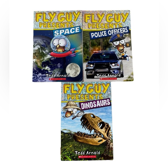 Fly Guy Presents Police Dinosaur Space Book Bundle Scholastic - Picture 2 of 14